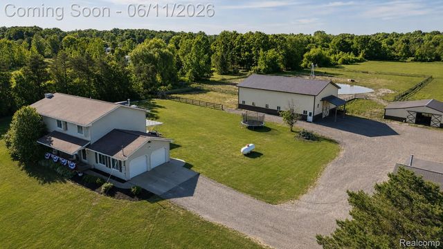 7753 Clyde Road, Oceola Township, MI 48430