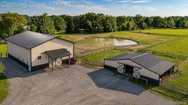 7753 Clyde Road, Oceola Township, MI 48430