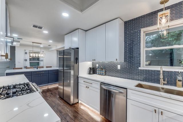 9026 Livenshire Drive, Dallas, TX 75238