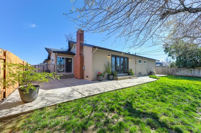 5117 Schuyler Dr, Carmichael, CA 95608
