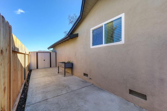 5117 Schuyler Dr, Carmichael, CA 95608