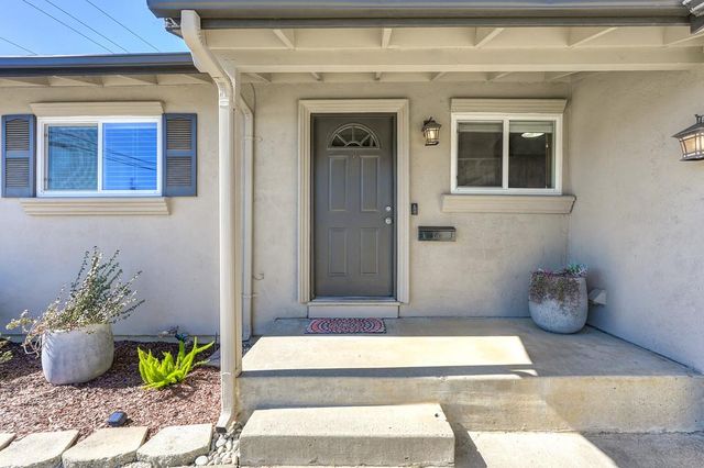 5117 Schuyler Dr, Carmichael, CA 95608