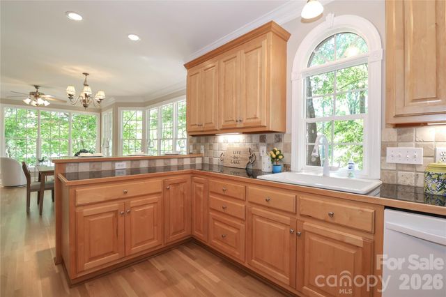 119 Shelter Cove Lane, Mooresville, NC 28117