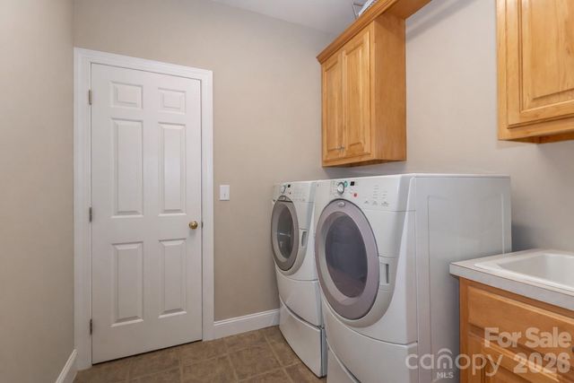 119 Shelter Cove Lane, Mooresville, NC 28117