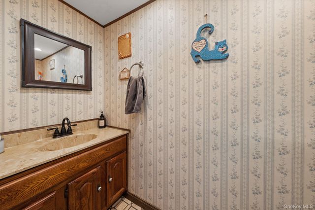 234 Dover Green, Staten Island, NY 10213