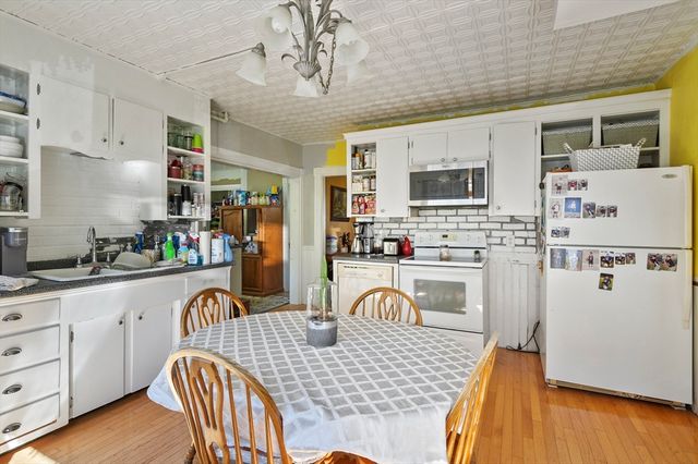 44 Hale Street, Leominster, MA 01453