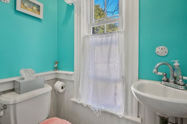 44 Hale Street, Leominster, MA 01453