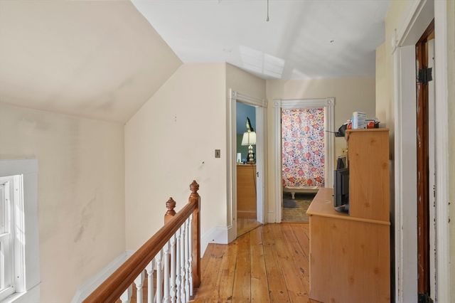 44 Hale Street, Leominster, MA 01453