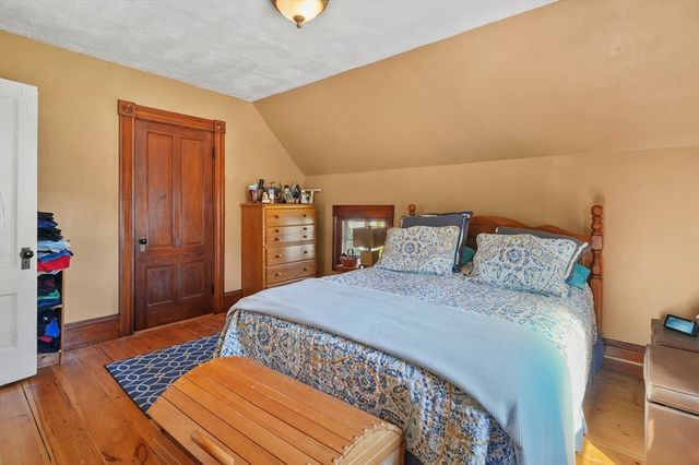44 Hale Street, Leominster, MA 01453