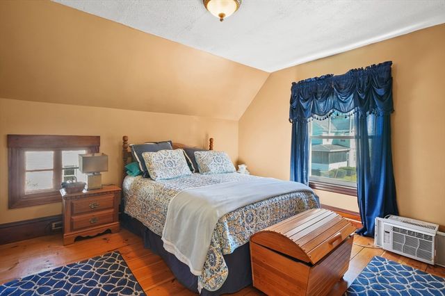 44 Hale Street, Leominster, MA 01453