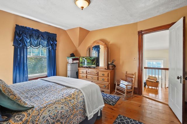 44 Hale Street, Leominster, MA 01453