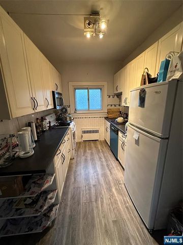 25 Monroe Street, Ridgewood, NJ 07450