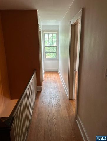 25 Monroe Street, Ridgewood, NJ 07450