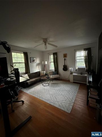 25 Monroe Street, Ridgewood, NJ 07450