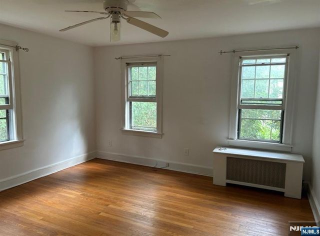 25 Monroe Street, Ridgewood, NJ 07450