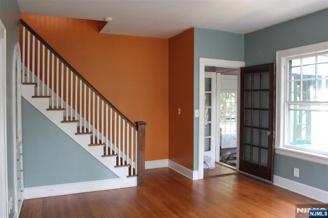 25 Monroe Street, Ridgewood, NJ 07450