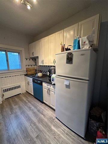 25 Monroe Street, Ridgewood, NJ 07450