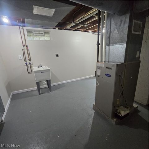 12604 Crossburn Avenue, Cleveland, OH 44135