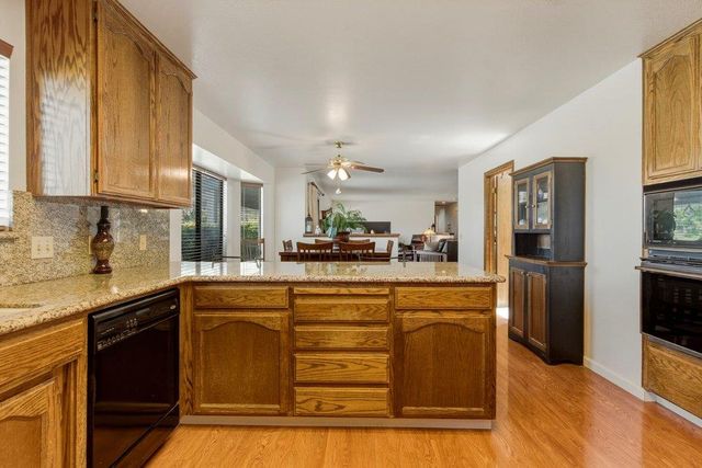 805 S Ridgemark Drive, Hollister, CA 95023