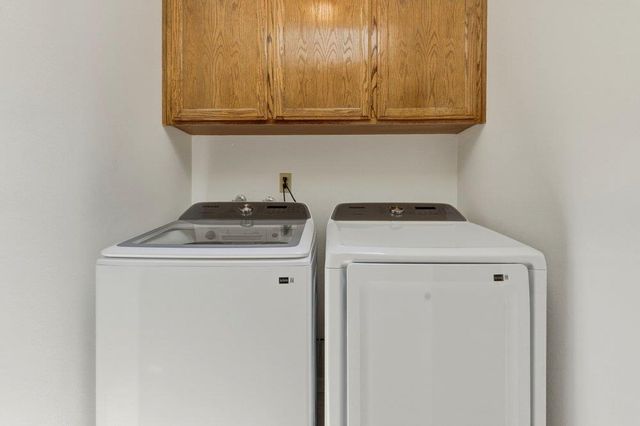 805 S Ridgemark Drive, Hollister, CA 95023