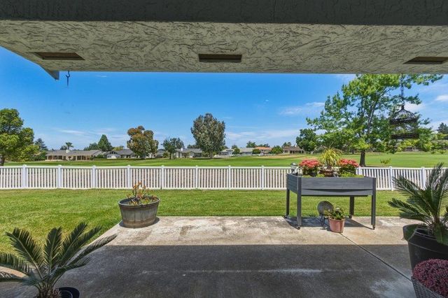 805 S Ridgemark Drive, Hollister, CA 95023