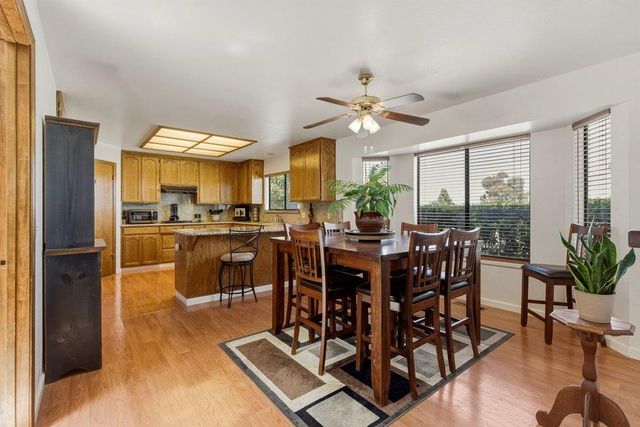 805 S Ridgemark Drive, Hollister, CA 95023