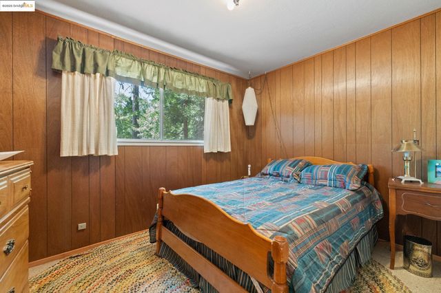 24318 Kalanu Pl, Mi Wuk Village, CA 95346