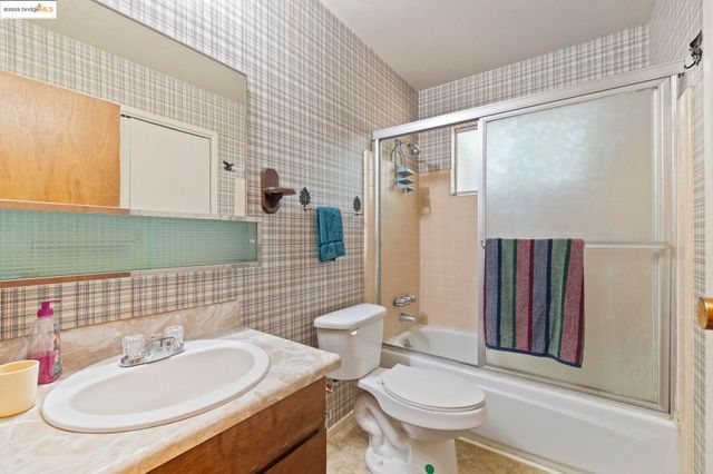 24318 Kalanu Pl, Mi Wuk Village, CA 95346