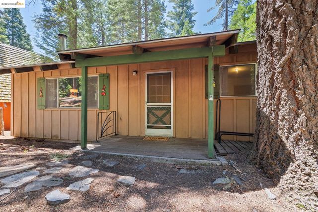 24318 Kalanu Pl, Mi Wuk Village, CA 95346