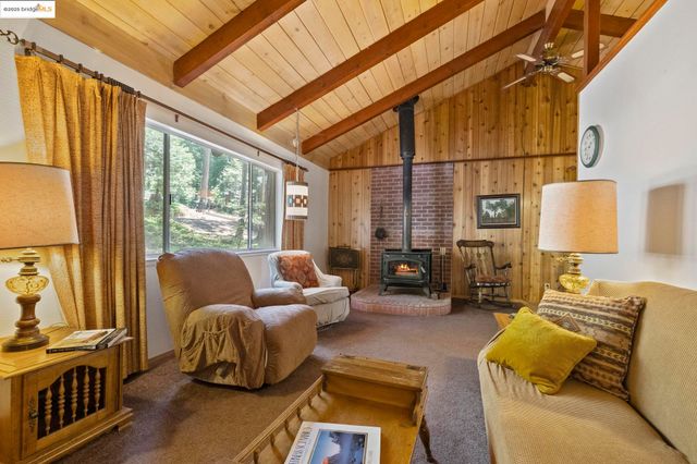 24318 Kalanu Pl, Mi Wuk Village, CA 95346