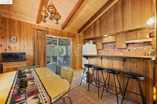 24318 Kalanu Pl, Mi Wuk Village, CA 95346