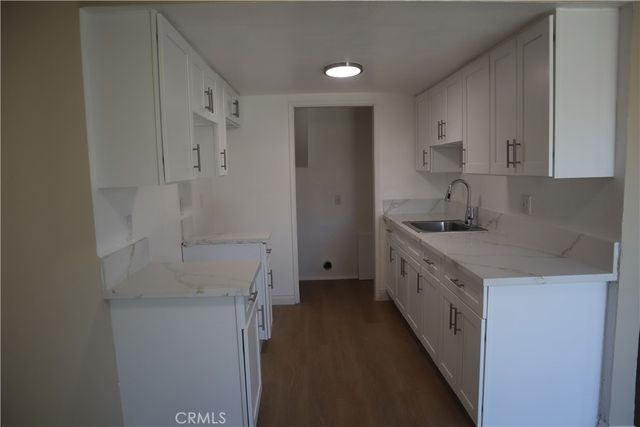 9047 Langdon 4, Los Angeles, CA 91343