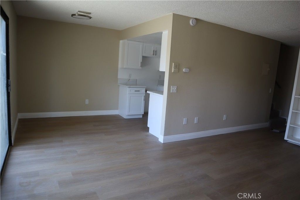 9047 Langdon 4, Los Angeles, CA 91343 — photo 3