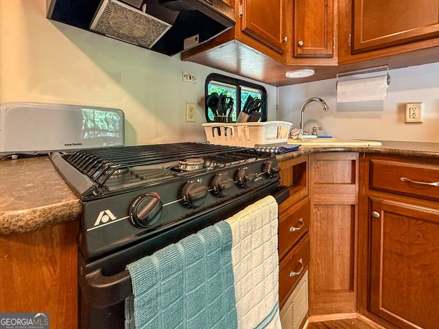 22 Nob Hill Ridge, Cleveland, GA 30528