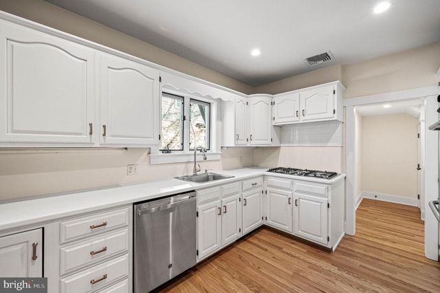 631 S BOWMAN AVE, Merion Station, PA 19066