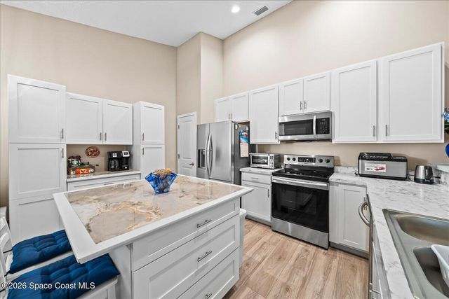 3941 Playa Del Sol Drive 204, Rockledge, FL 32955