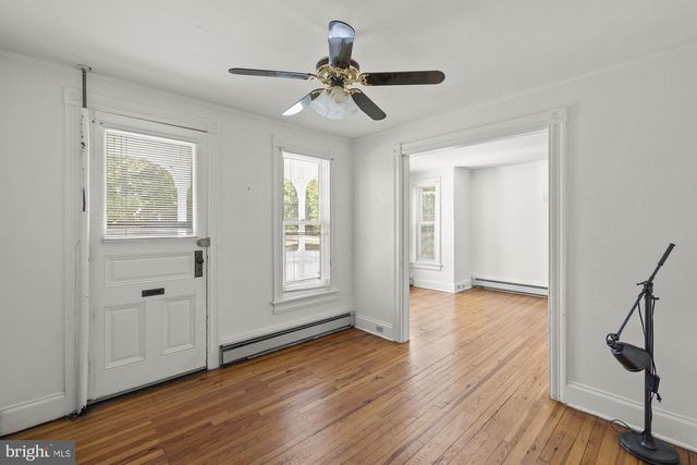 63 W LINCOLN AVE, Gettysburg, PA 17325