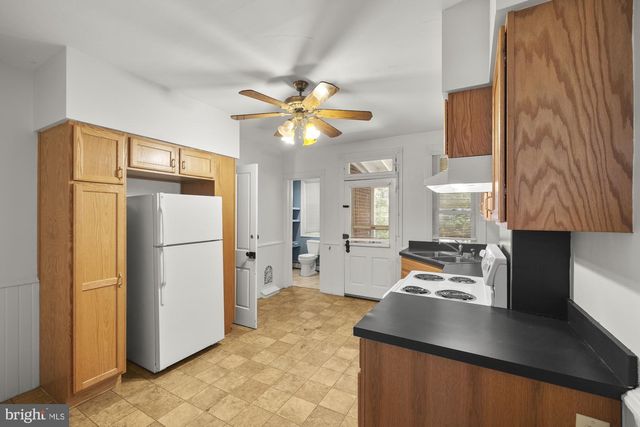 63 W LINCOLN AVE, Gettysburg, PA 17325