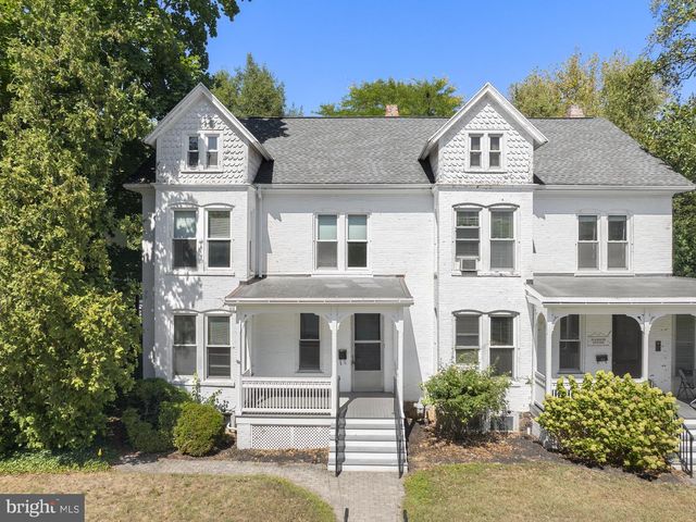 63 W LINCOLN AVE, Gettysburg, PA 17325
