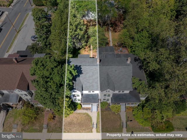 63 W LINCOLN AVE, Gettysburg, PA 17325