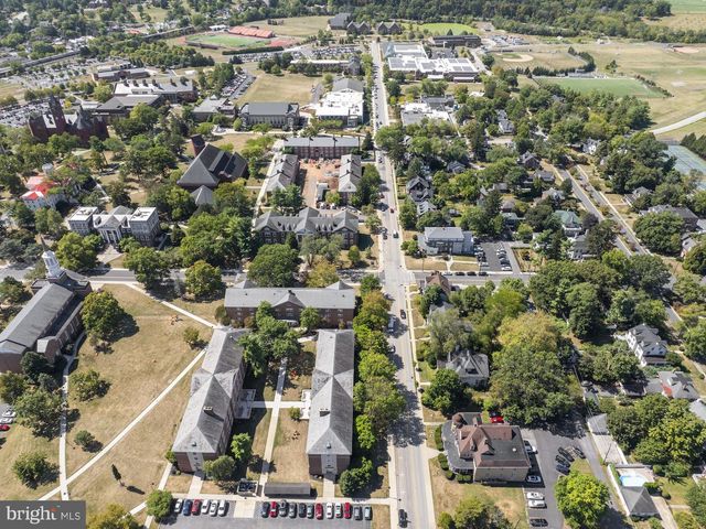 63 W LINCOLN AVE, Gettysburg, PA 17325