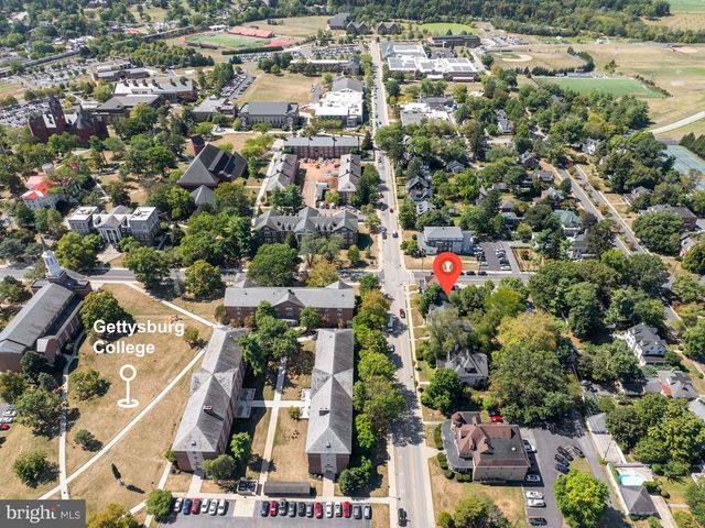 63 W LINCOLN AVE, Gettysburg, PA 17325
