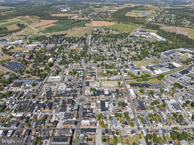 63 W LINCOLN AVE, Gettysburg, PA 17325