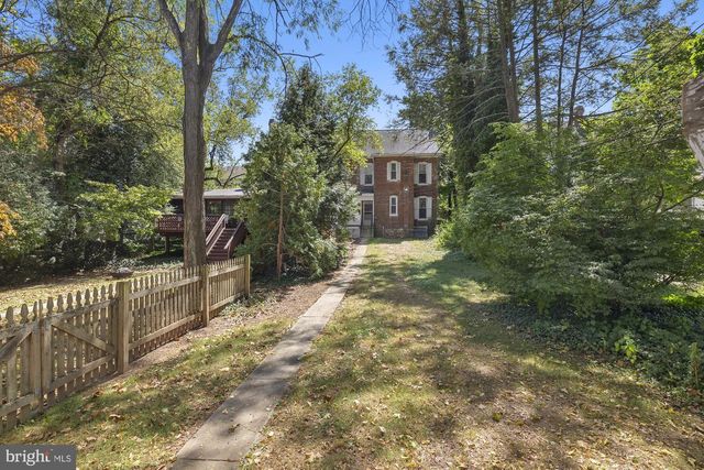 63 W LINCOLN AVE, Gettysburg, PA 17325