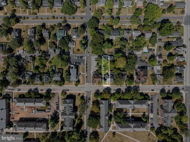 63 W LINCOLN AVE, Gettysburg, PA 17325