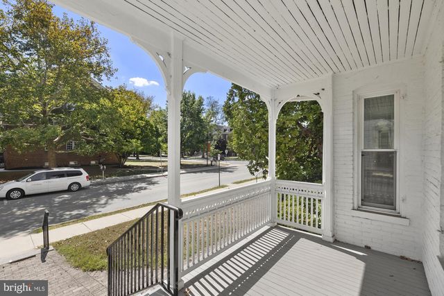 63 W LINCOLN AVE, Gettysburg, PA 17325