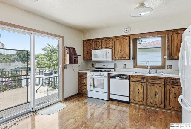 1218 S 164th Avenue, Omaha, NE 68130