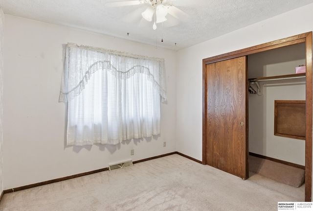 1218 S 164th Avenue, Omaha, NE 68130