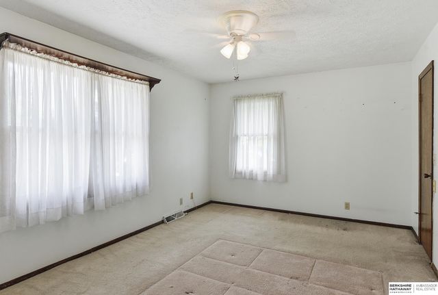 1218 S 164th Avenue, Omaha, NE 68130