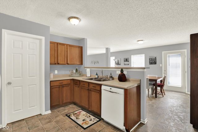 12154 Lindley Drive, Noblesville, IN 46060